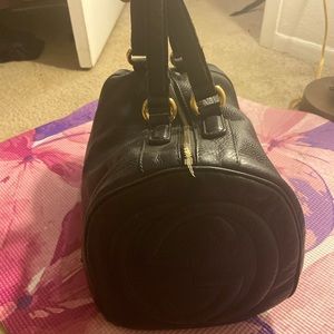 Gucci handBag (Authentic just really old)